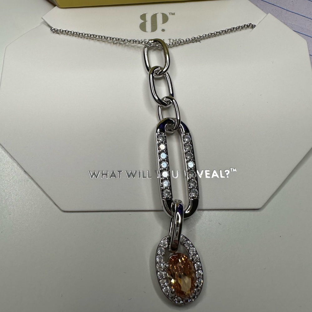 Bomb Party - November 2024 - Turn Heads Beautiful Necklace